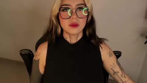 Annika online show from 02.25.26