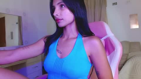 AnnaS online show from 04.29.26