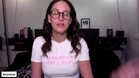 Snapshot of annmarieferrara chatting on 10.24.25 Ann online show from 10.24.25