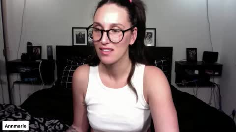 Snapshot of annmarieferrara chatting on 11.19.25 Ann online show from 11.19.25