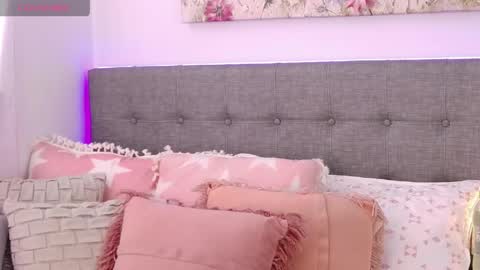 Antonella Lee online show from 05.26.26