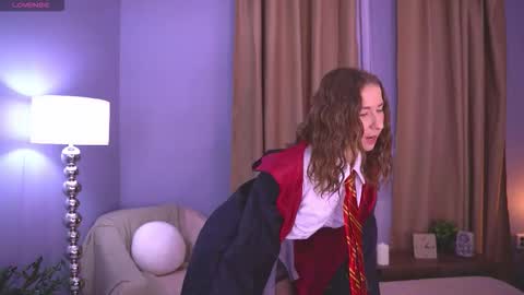 Annuetta online show from 12.14.25