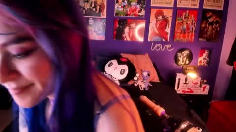 Snapshot of anny_cross chatting on 02.13.25 Paty online show from 02.13.25