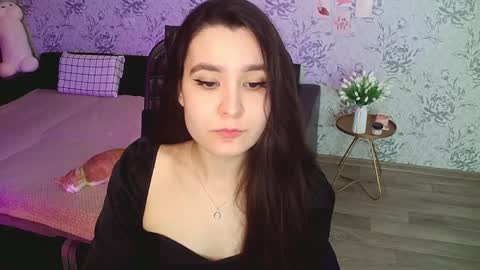 Annie online show from 12.24.24