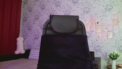 Annie online show from 12.24.24