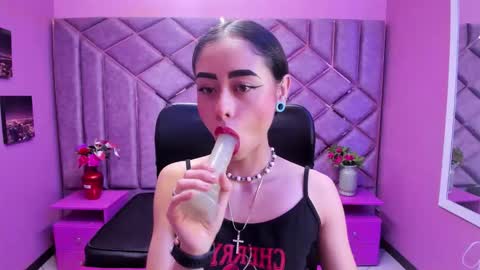 Snapshot of anny_swet chatting on 10.04.25 Anny online show from 10.04.25