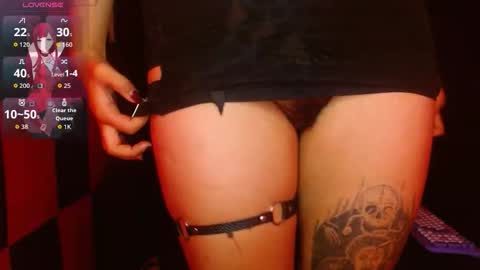 Annie online show from 12.16.25