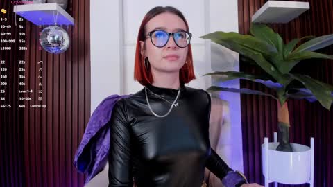 Snapshot of annybuny chatting on 01.10.25 Ana online show from 01.10.25