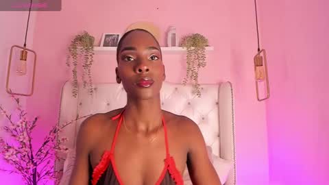 Snapshot of annyfiore chatting on 12.31.24 Anny online show from 12.31.24