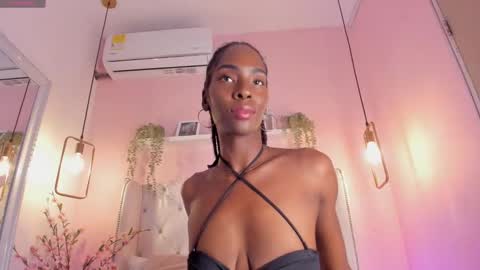 Snapshot of annyfiore chatting on 01.21.25 Anny online show from 01.21.25