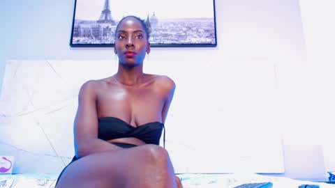 Snapshot of annyfiore chatting on 02.28.25 Anny online show from 02.28.25