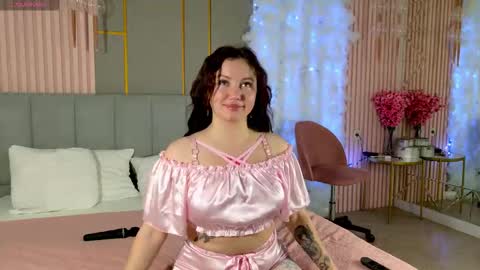 AnnySue online show from 12.05.25