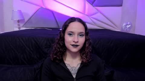 AnnyT online show from 02.02.25