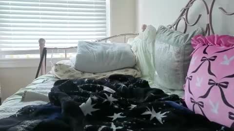 Snapshot of anon_bunny chatting on 04.10.26 anon_bunny online show from 04.10.26