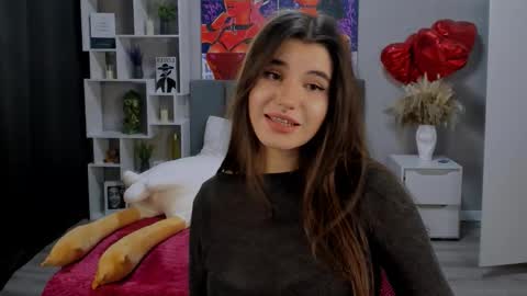 Anora online show from 09.09.25