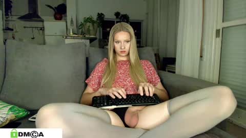 Snapshot of anorsel chatting on 02.23.25 Sexy Ladybug online show from 02.23.25