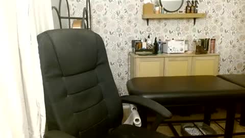 Answer4242 online show from 09.26.25