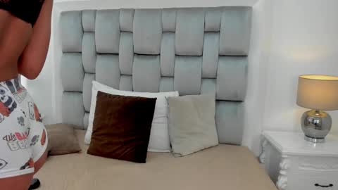 Snapshot of anthonela_coleman chatting on 11.25.25 Anthonela online show from 11.25.25