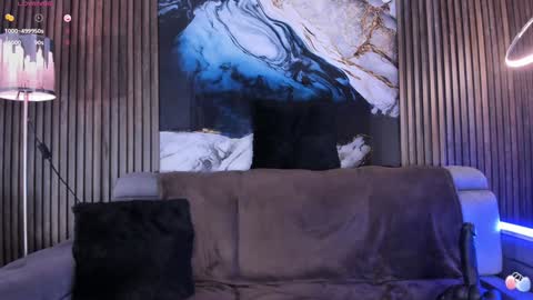 Snapshot of anthoneladoll chatting on 12.21.24 Anthoneladoll online show from 12.21.24