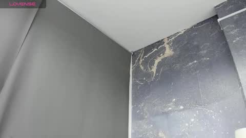 anthonelaDuque online show from 01.07.26