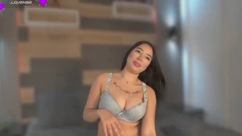 Snapshot of anthonellasweet_ chatting on 11.11.25 Anthonella Sweet online show from 11.11.25