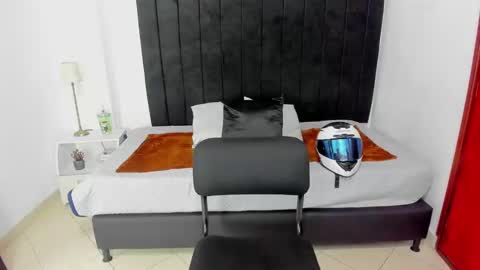       online show from 01.14.25