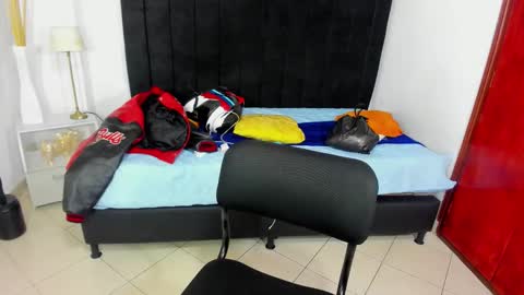       online show from 11.01.25