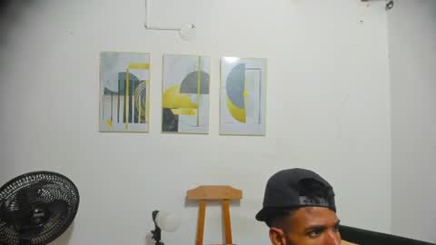 Snapshot of anthoy_wayans chatting on 06.21.26 online show from 06.21.26