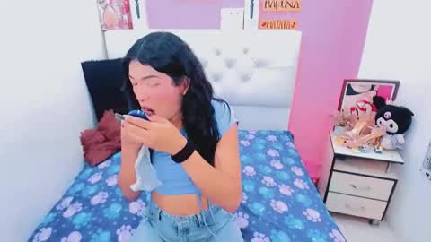 antonela_xx3 online show from 04.07.26