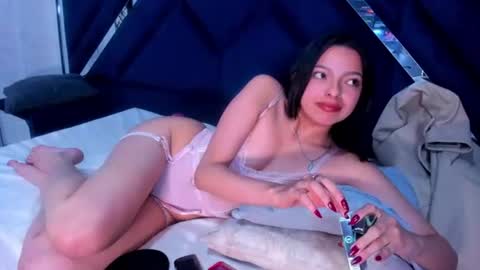 antonella_hyh online show from 08.04.26