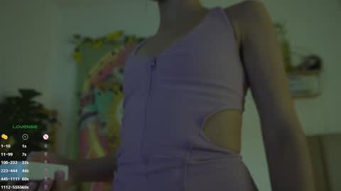 Snapshot of antonella_maitt chatting on 12.06.24 Nell. online show from 12.06.24