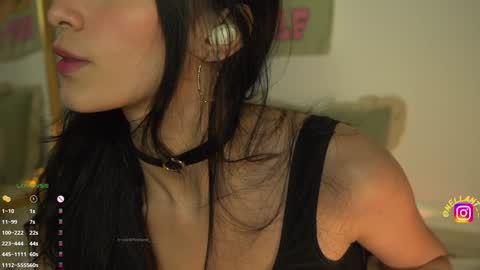 Snapshot of antonella_maitt chatting on 12.24.24 Nell. online show from 12.24.24