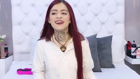 AntonellaEscudero online show from 05.10.26