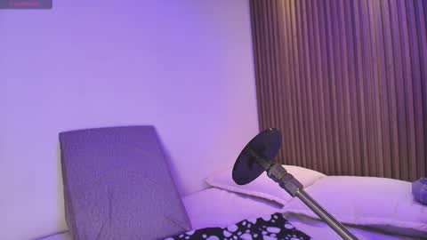 Antonella online show from 11.11.25