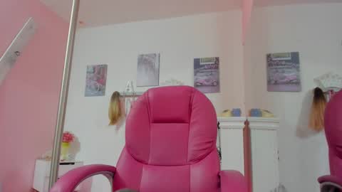 ANTONELLA online show from 02.10.25