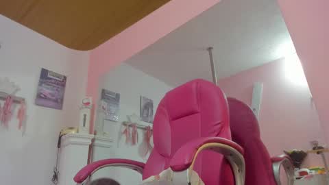 ANTONELLA online show from 03.06.25