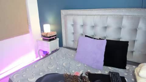 Sarah online show from 02.25.25