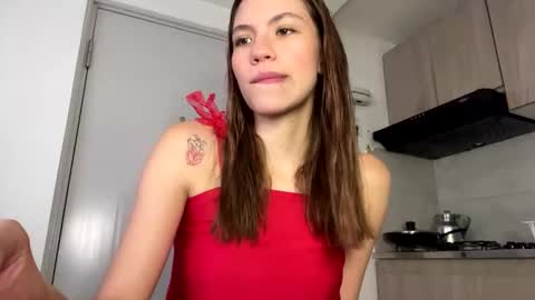 Snapshot of antonellarossii_ chatting on 12.04.24 Antonella online show from 12.04.24