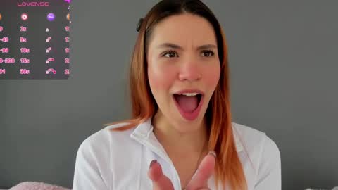 Snapshot of antonellarossii_ chatting on 10.08.25 Antonella online show from 10.08.25