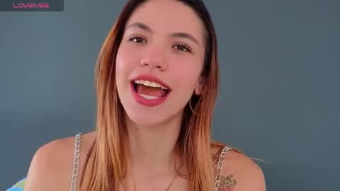 Snapshot of antonellarossii_ chatting on 11.13.25 Antonella online show from 11.13.25