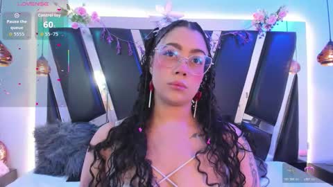 A N T O N E L L E  online show from 03.03.26