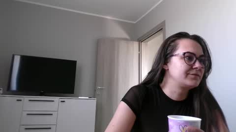 Antonia online show from 03.05.25