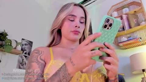 Snapshot of antonia_savatto_ chatting on 02.10.26 o ANTO online show from 02.10.26