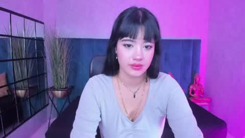 A N T O N I A online show from 04.22.26