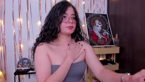 Antonia online show from 01.20.25