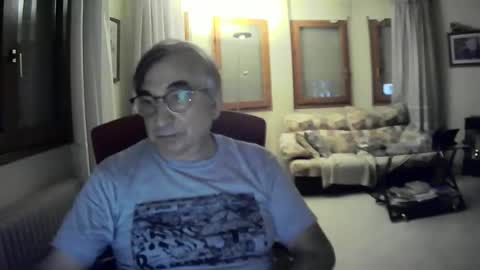 Snapshot of antonio2605 chatting on 12.24.24 Antonio online show from 12.24.24