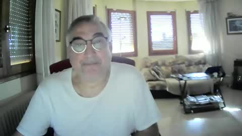 Snapshot of antonio2605 chatting on 01.17.25 Antonio online show from 01.17.25