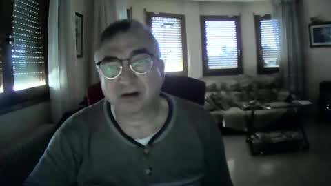 Snapshot of antonio2605 chatting on 01.19.25 Antonio online show from 01.19.25