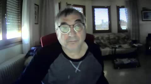 Snapshot of antonio2605 chatting on 02.08.25 Antonio online show from 02.08.25