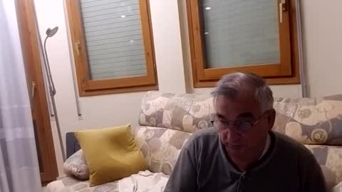 Snapshot of antonio2605 chatting on 11.05.25 Antonio online show from 11.05.25